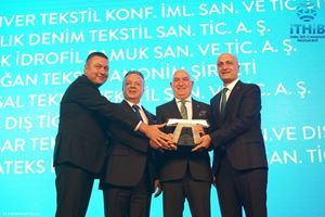 Mr. Ali TANRIVERDİ, chairman of the Board of Directors, was presented with the Platinum Achievement award by ITHIB